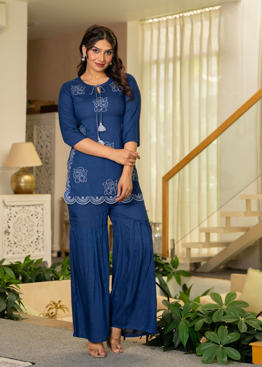Juniper Navy Solid Viscose Tunic And Pants Co-Ord Set With Thread Work And Sequence - Swadesiicart