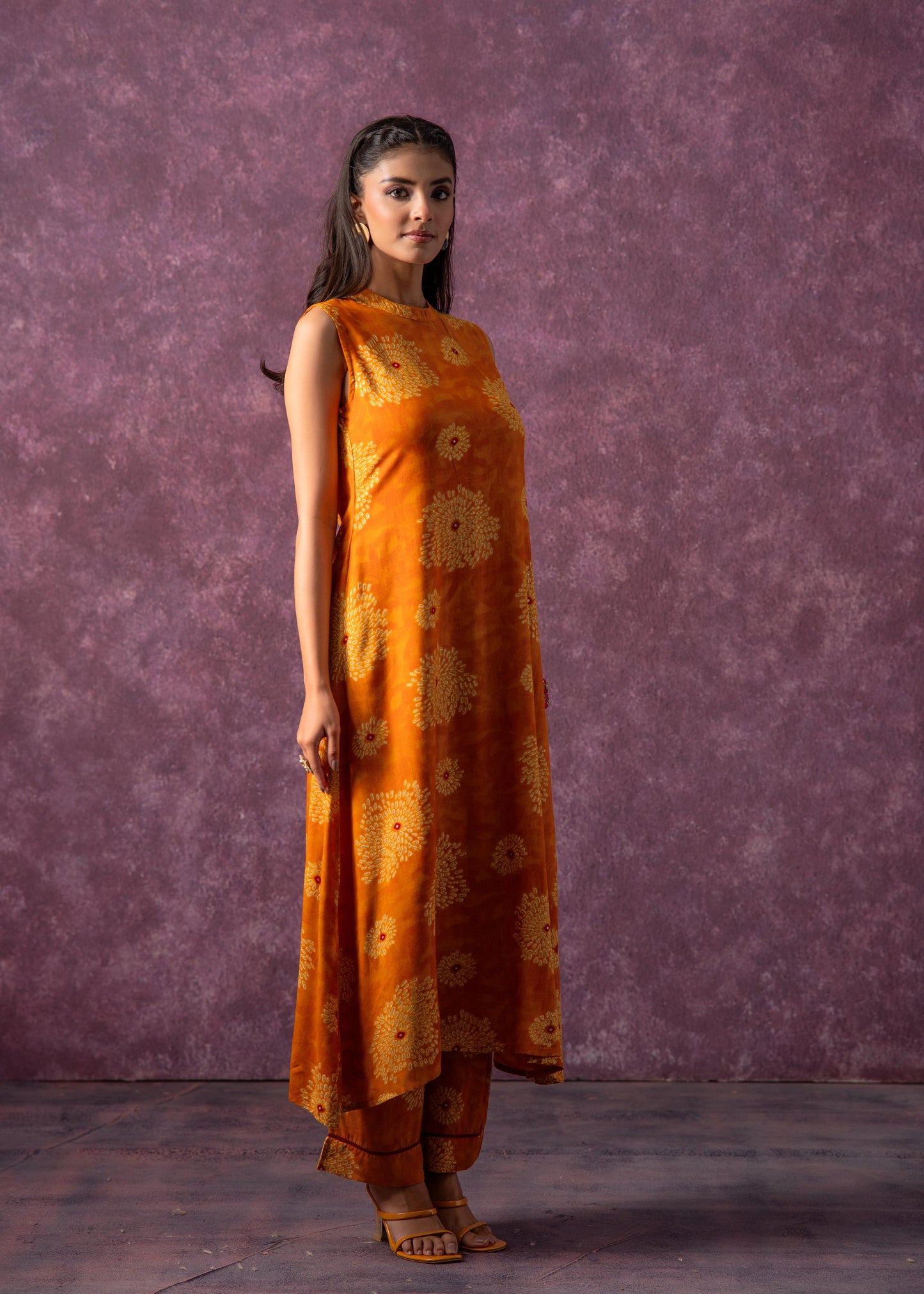 Juniper Women'S Mustard Floral Printed Kurta With Pant Set - Swadesiicart