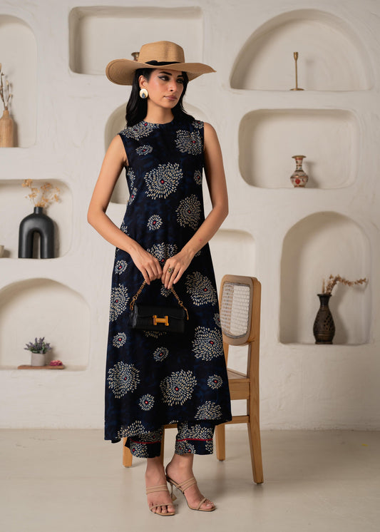 Juniper Women'S Navy Floral Printed Kurta With Pant Set - Swadesiicart