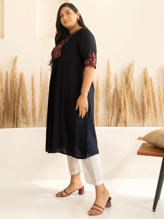 Janasya Black Rayon Yoke Embroidered kurta | Swadesiicart