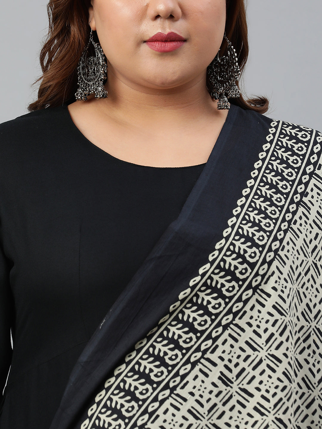 Janasya XL LOVE by Janasya Women's Plus Size Black Rayon Kurta With and Dupatta | Swadesiicart