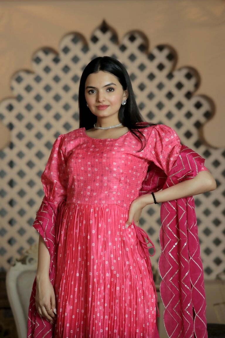 Jyoti Fashion Women's Pink Muslin Floral Print with Crush Pleating Kurta with Trouser & Dupatta | Swadesiicart