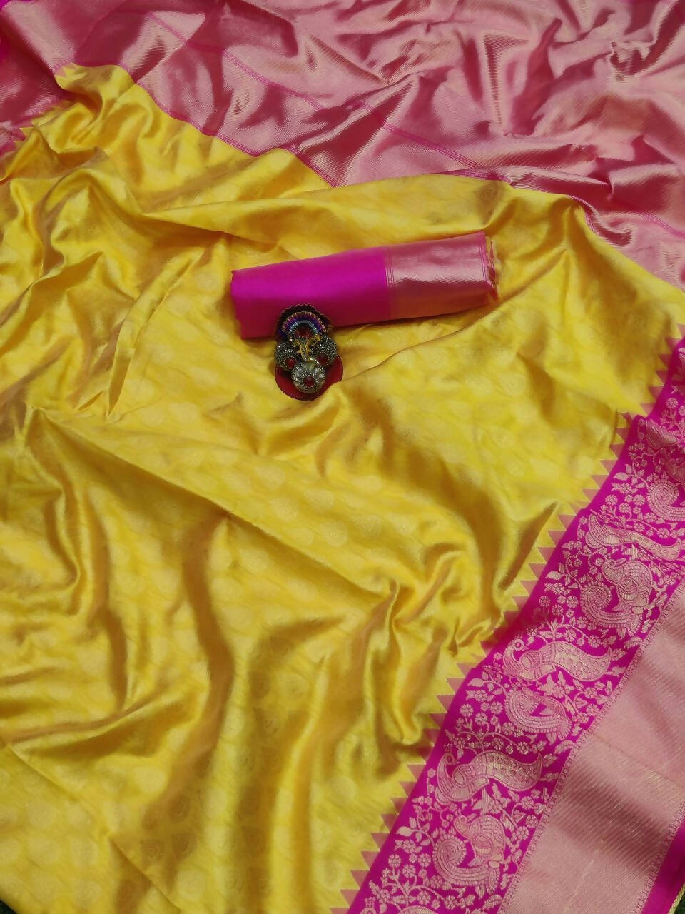 DEIANA'S Beautiful Designer Golden zari Soft Lichi Silk Saree - Yellow - Swadesiicart