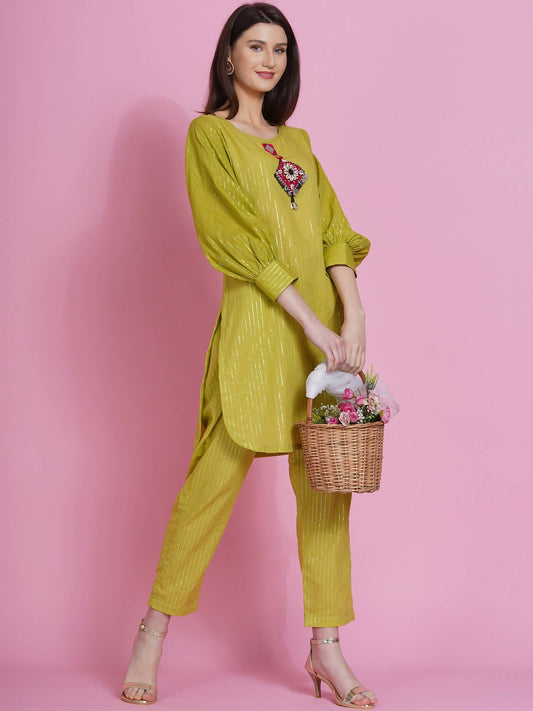 Women Republic Green Lurex Cotton Hand Embroidered Kurta With Pants | Swadesiicart