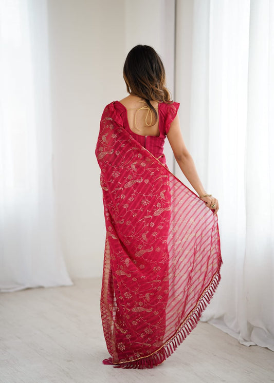 Lorenvalley Fashion Red Solo Georgette Superb Finishing Foils Print & Fancy Zalar Lace in Border Saree with Blouse - Swadesiicart