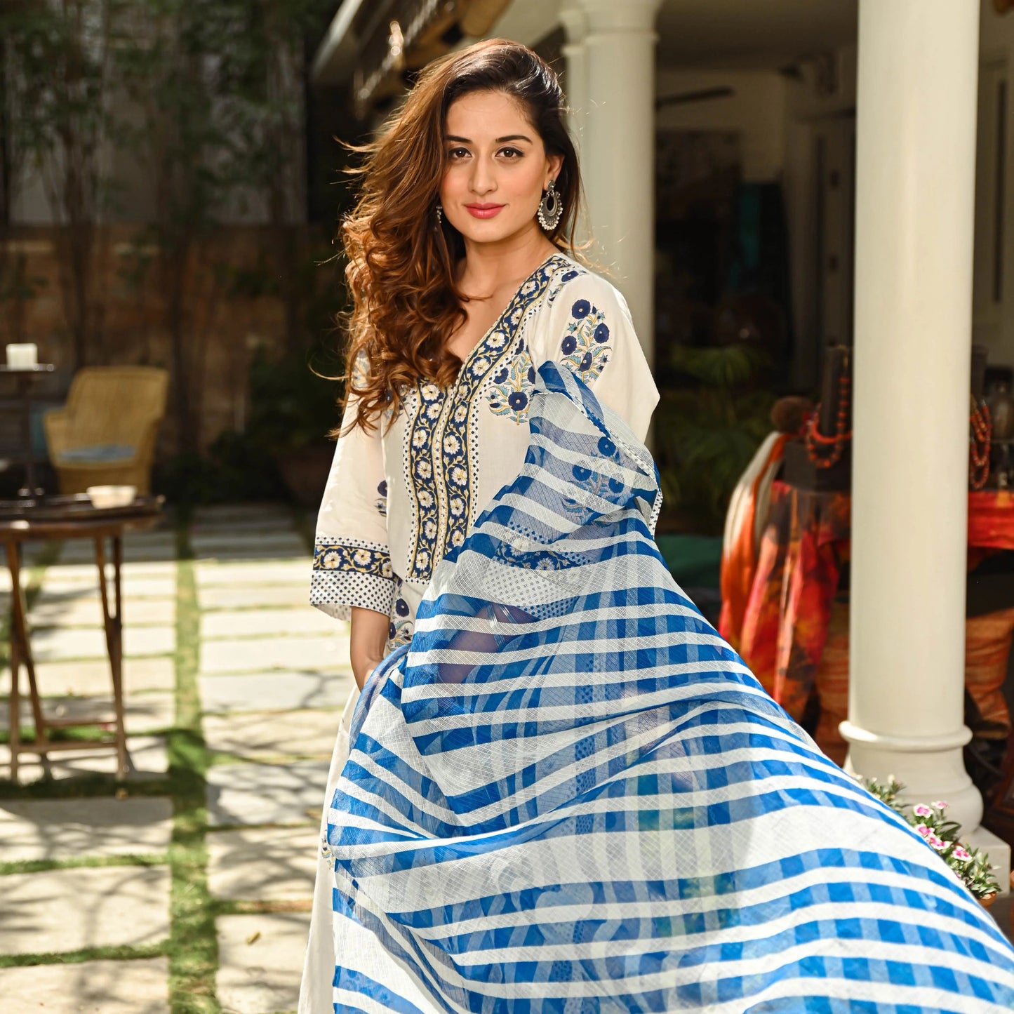 Indian Clothing Malishka Women's White Cotton Floral Printed Kurta Pant Set With Dupatta - White & Blue - Swadesiicart