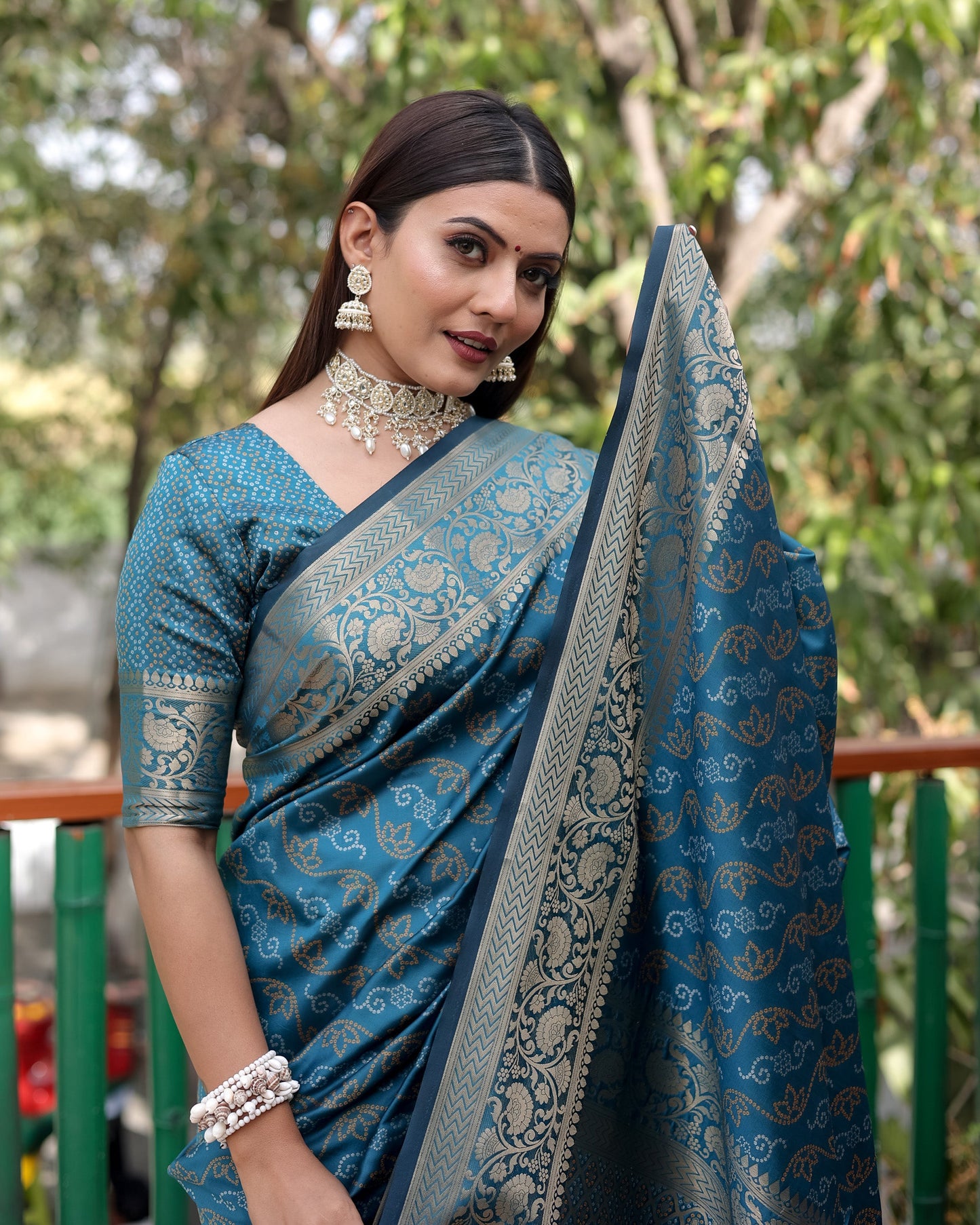 Lorenvalley Premium Bandhej Patola Silk Sarees with kanchi Borders and Contrast Zari Weaving borders Saree - Rama - Swadesiicart