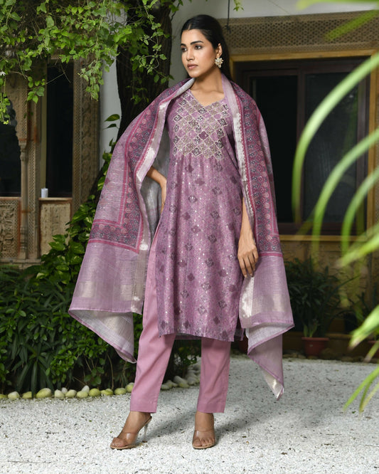 Vaasva Women's Chanderi Printed Suit Set With Pant And Printed Dupatta | Swadesiicart