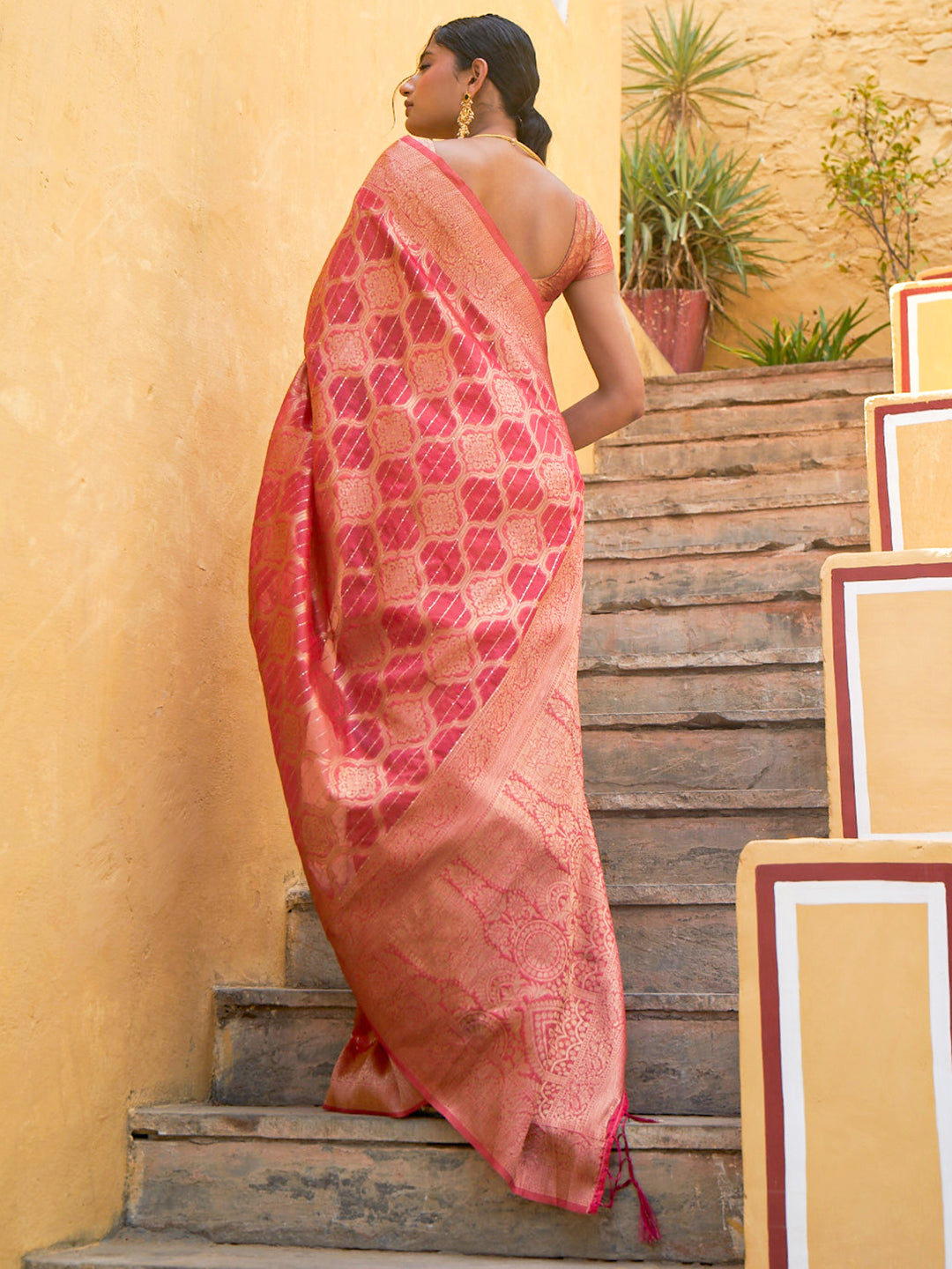Janasya Pink Organza Woven Ethnic Motifs Kanjeevaram Saree | Swadesiicart