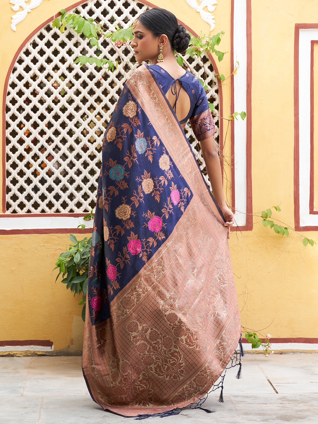 Janasya Navy Blue Banarasi Silk Floral Woven Design Saree | Swadesiicart