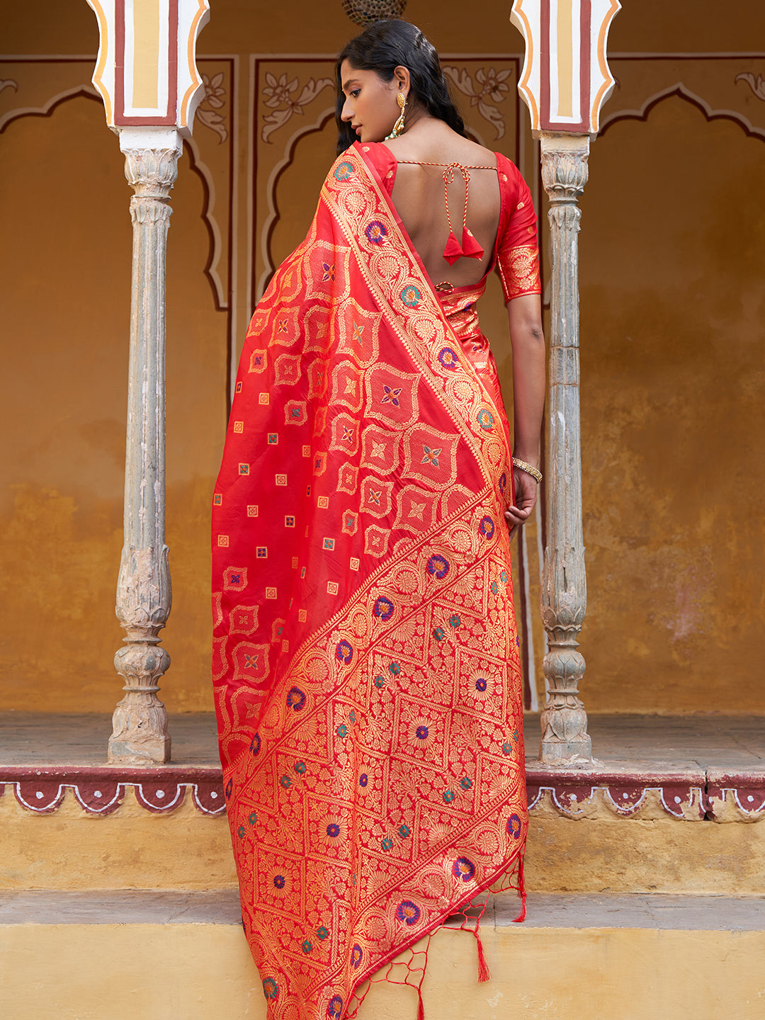 Janasya Red Banarasi Silk Ethnic Motifs Woven Design Saree | Swadesiicart