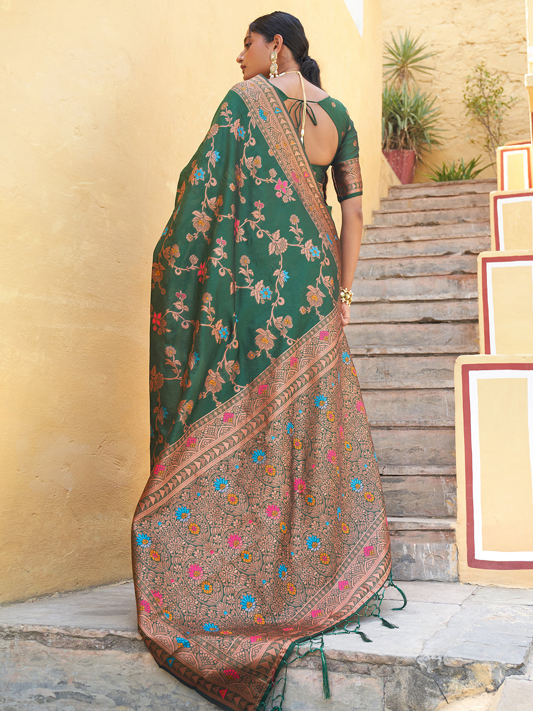 Janasya Green Banarasi Silk Woven Dual Tone Floral Design Banarasi Silk Saree | Swadesiicart