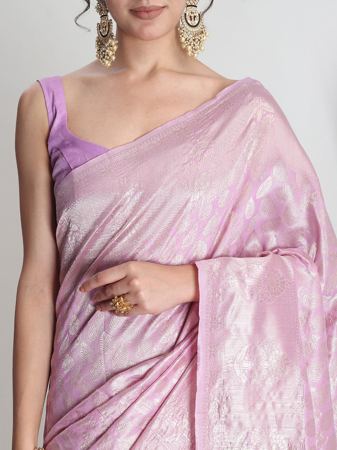 Janasya Lavender Silk Blend Leaf Motifs Jacquard Saree | Swadesiicart