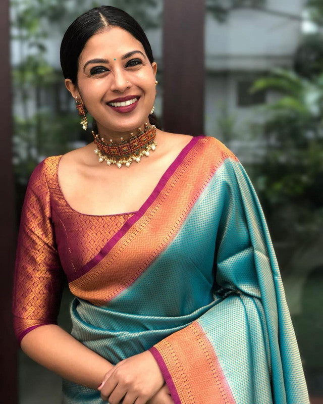 NOZ2TOZ Women Banarasi Silk Woven Saree With Blouse Piece - Sky Blue | Swadesiicart
