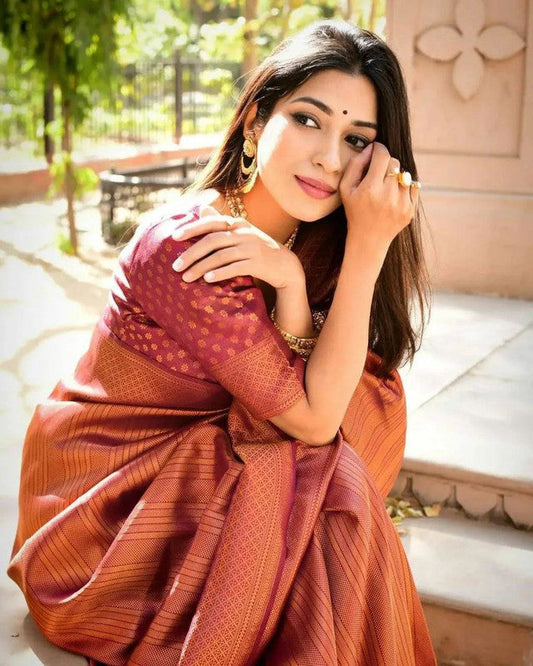 NOZ2TOZ Women Banarasi Silk Woven Saree With Blouse Piece - Maroon | Swadesiicart