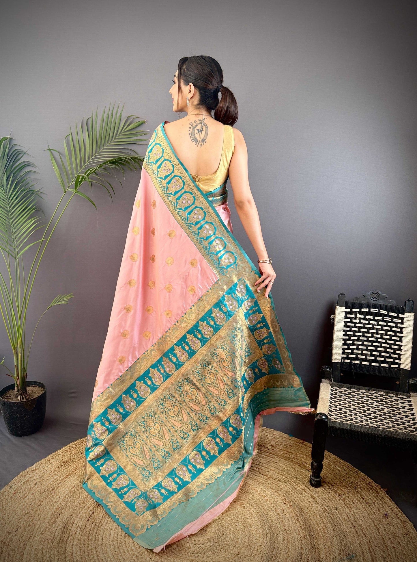 Sonakshi Women's Light Peach Banarasi Silk Zari Woven Traditional Saree with Blouse | Swadesiicart
