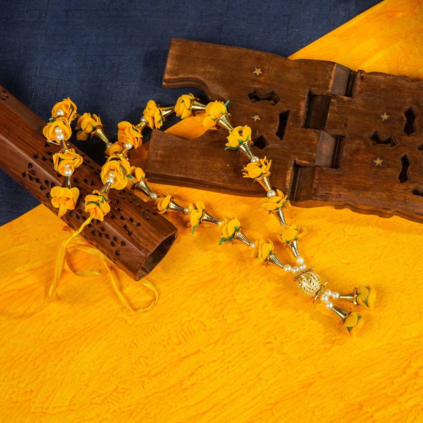 Sri Rudra Yellow Rose & Moti Mala (SR 0176) | Swadesiicart