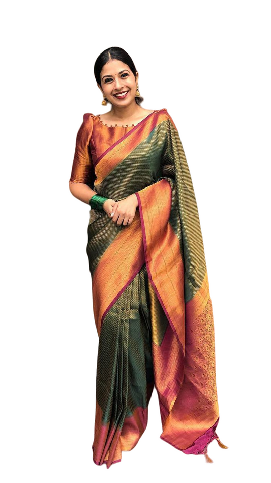Vamika Weaving Banarasi Jacquard Green Kanjivaram Saree | Swadesiicart