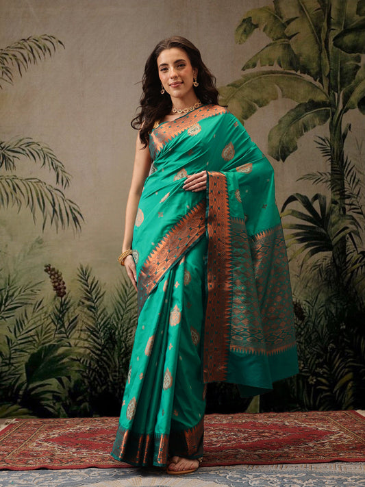 Hiral Fashion Green Banarasi Silk Floral Woven Design Saree | Swadesiicart