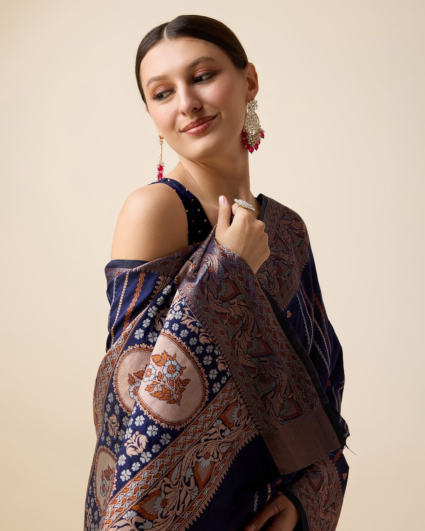 Vedant Vastram Soft Litchi Silk Banarasi Silk Saree - Navy | Swadesiicart