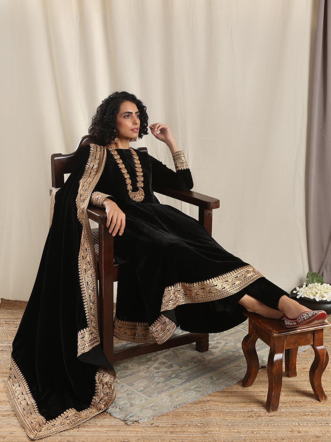 trueBrowns Black Velvet Flared Embroidered Kurta | Swadesiicart