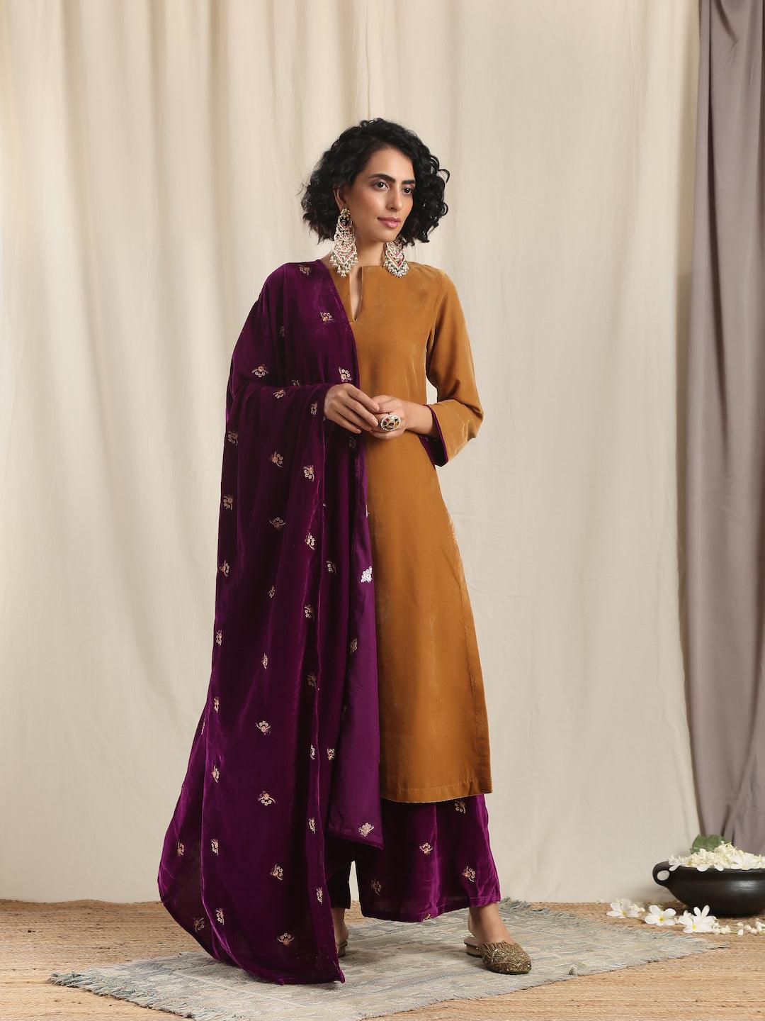 trueBrowns Brown Velvet Slit Kurta | Swadesiicart