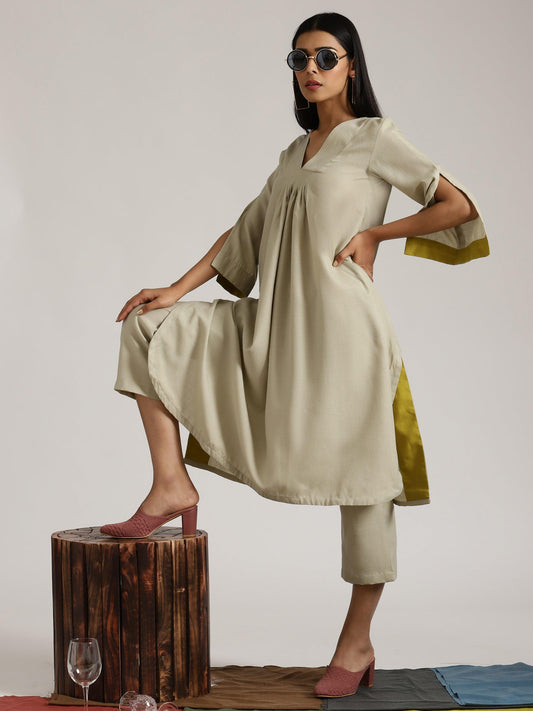 trueBrowns Cotton Linen Light Grey Flared Kurta Pant Set | Swadesiicart