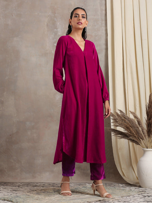 trueBrowns Pink Velvet Pleated Kurta | Swadesiicart