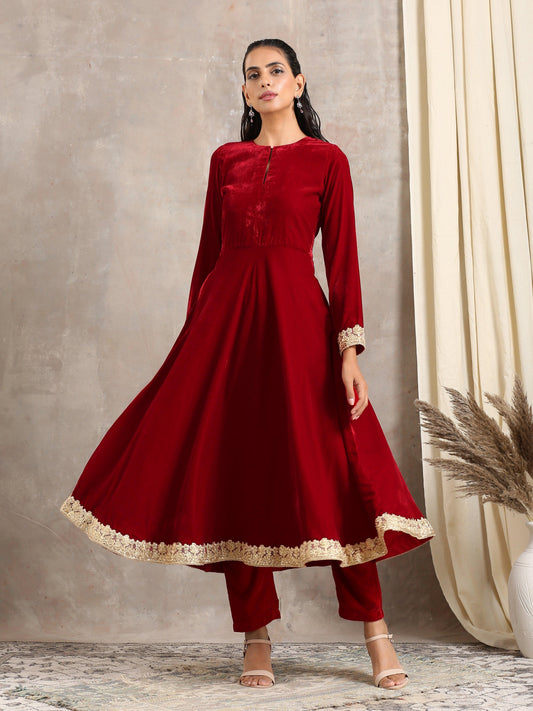 trueBrowns Red Velvet Flared Lace Kurta | Swadesiicart
