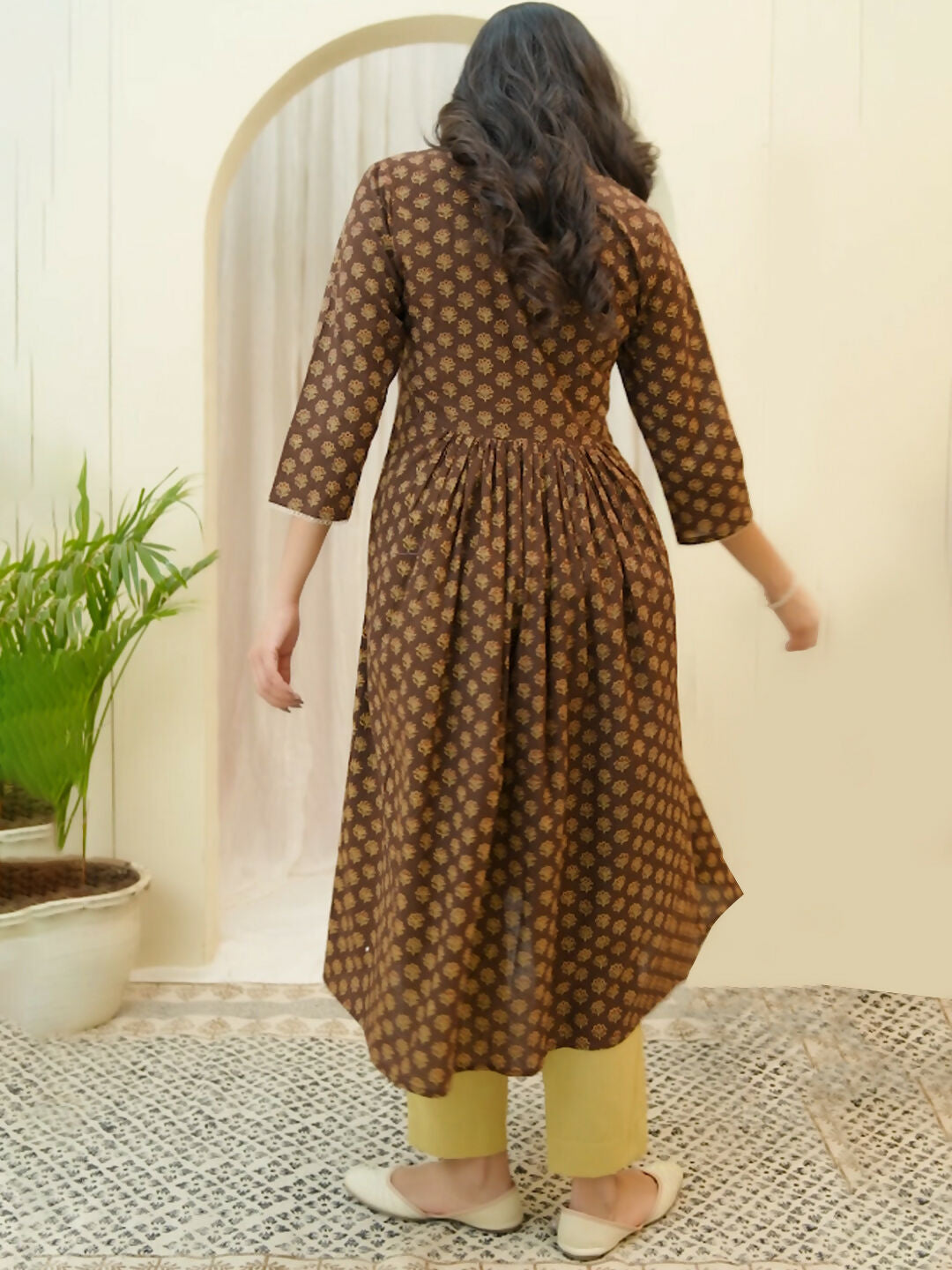Vaasva Brown Boonta Cotton Printed Gathered Kurti With Pant - Swadesiicart