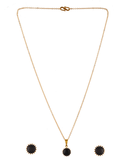 VOJ Gold Polished Stainless Steel Black Pearl Studded Chain Set
