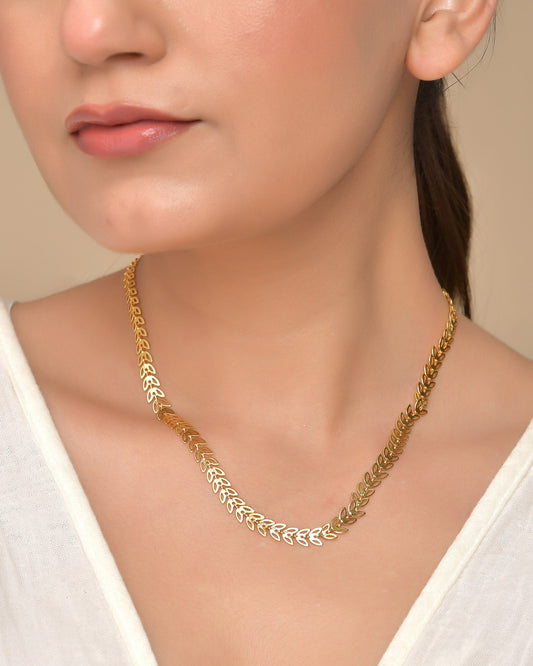 VOJ Gold Polished Filled Leaf Shaped Chain For Women - Swadesiicart
