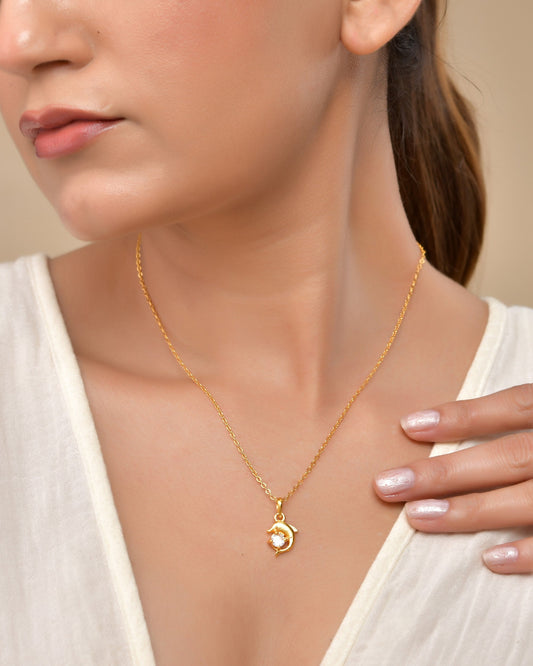 VOJ Gold Polished Chain With Fish Shaped Stone Studded Pendant - Swadesiicart