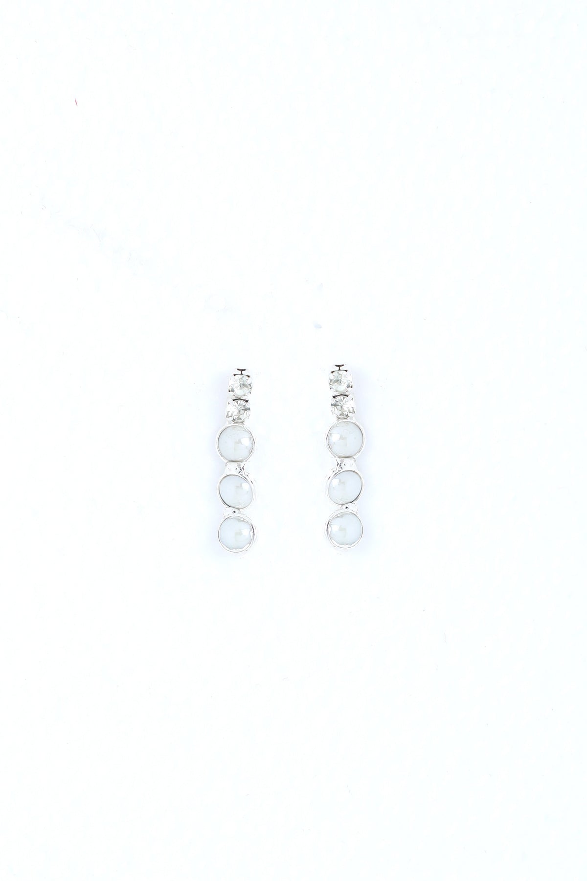 VOJ Silver Plated White Pearl Studded Choker Jewellery Set