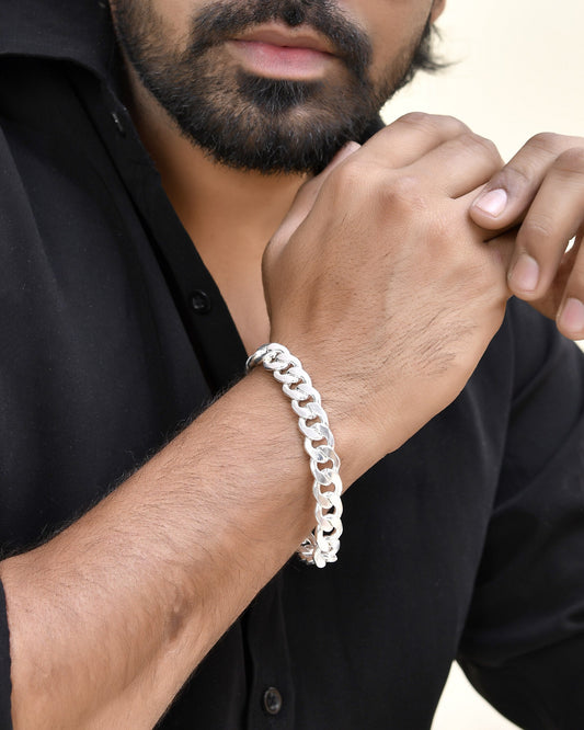 VOJ Silver Plated Stainless Steel Elegent Men's Bracelet