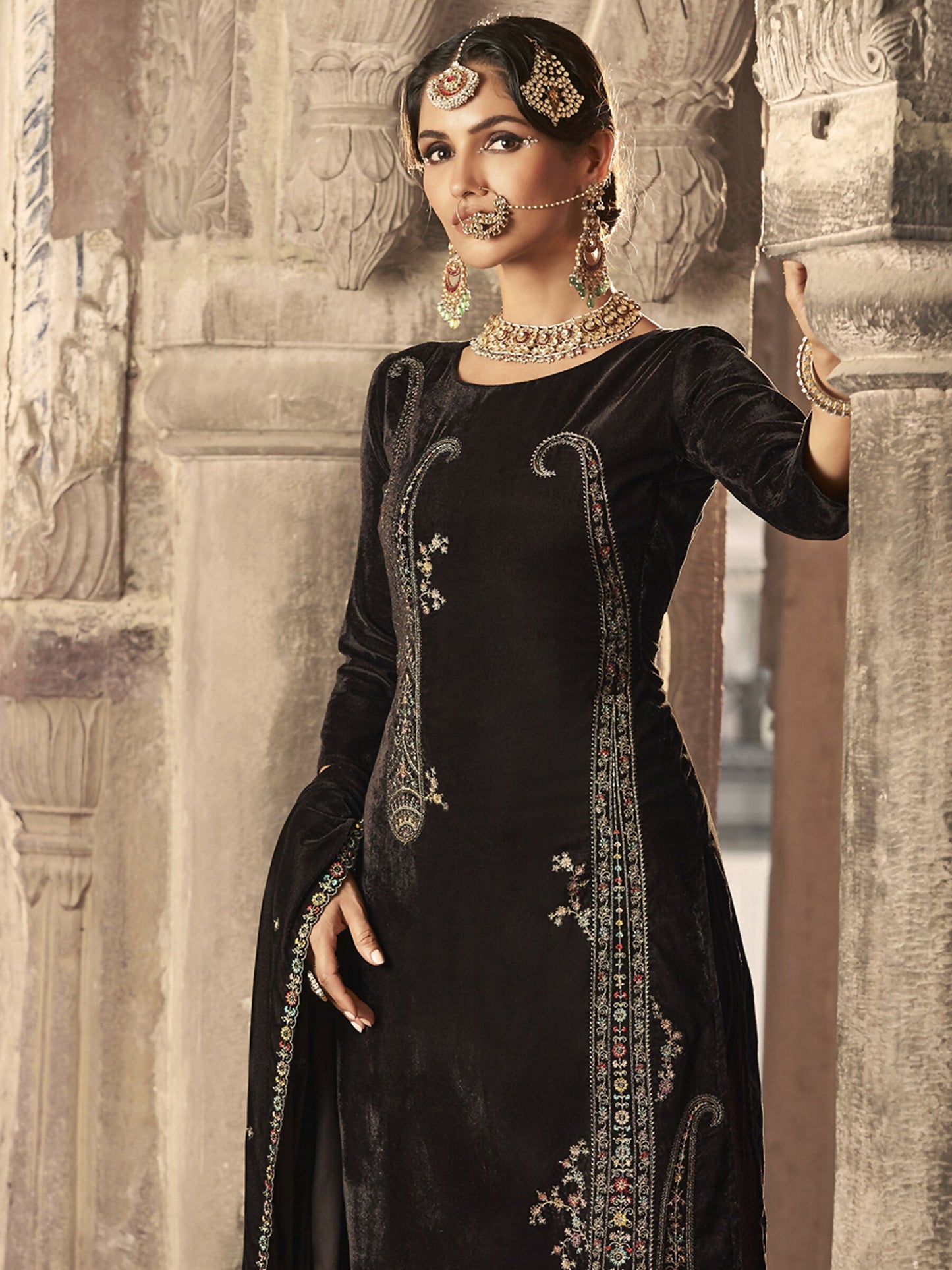 Jyoti Fashion Women's Brown Velvet Floral Resham Thread with Jari work Kurta with Trouser & Dupatta | Swadesiicart