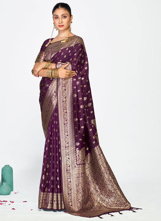 Vellora Wine Purple Zari Woven Banarasi Silk Saree | Swadesiicart