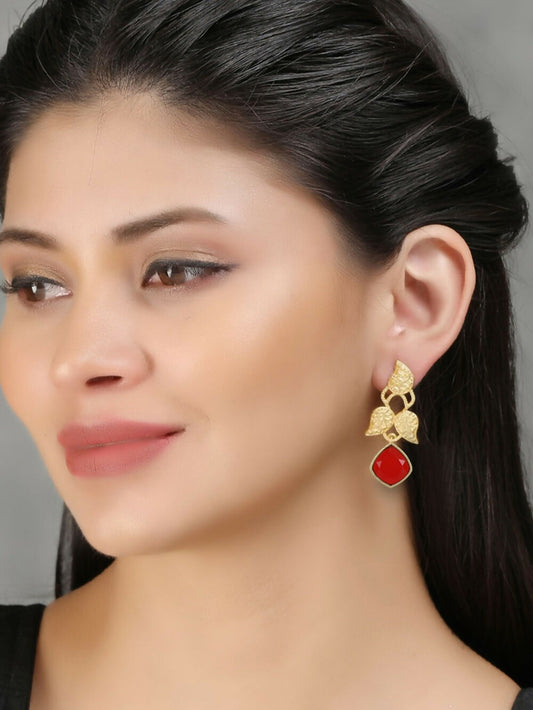 Joban Fashion Women Red Stone Matte Gold Earrings | Swadesiicart