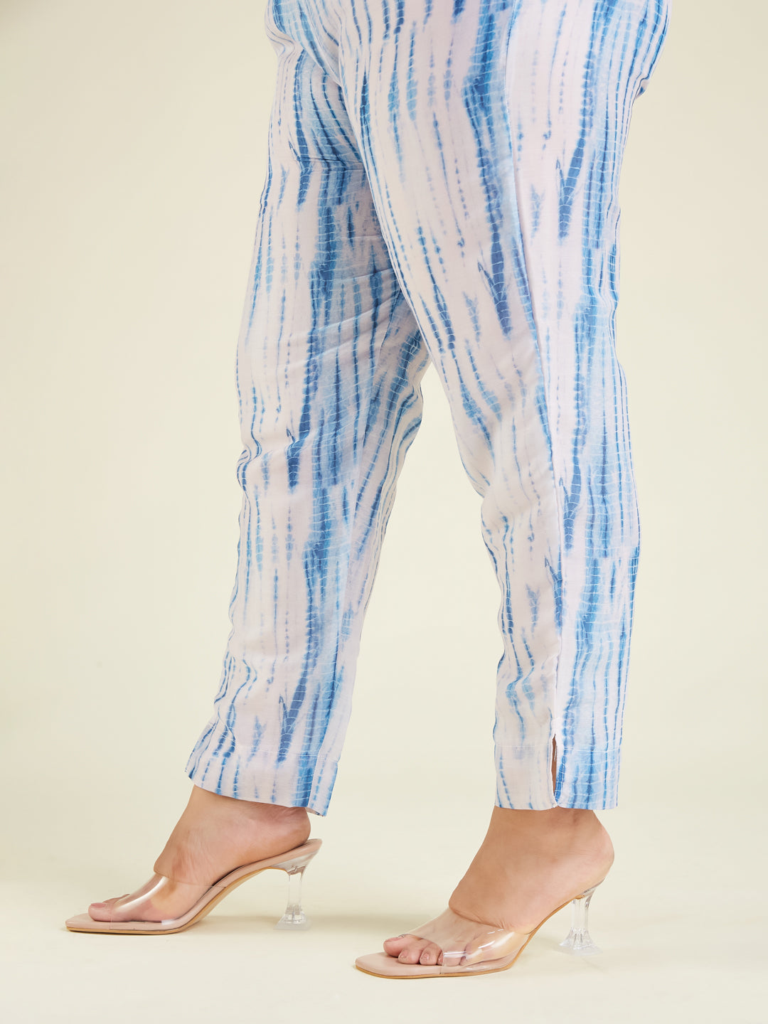 Janasya Light Silk Blend Tie & dye Straight Kurta Set | Swadesiicart