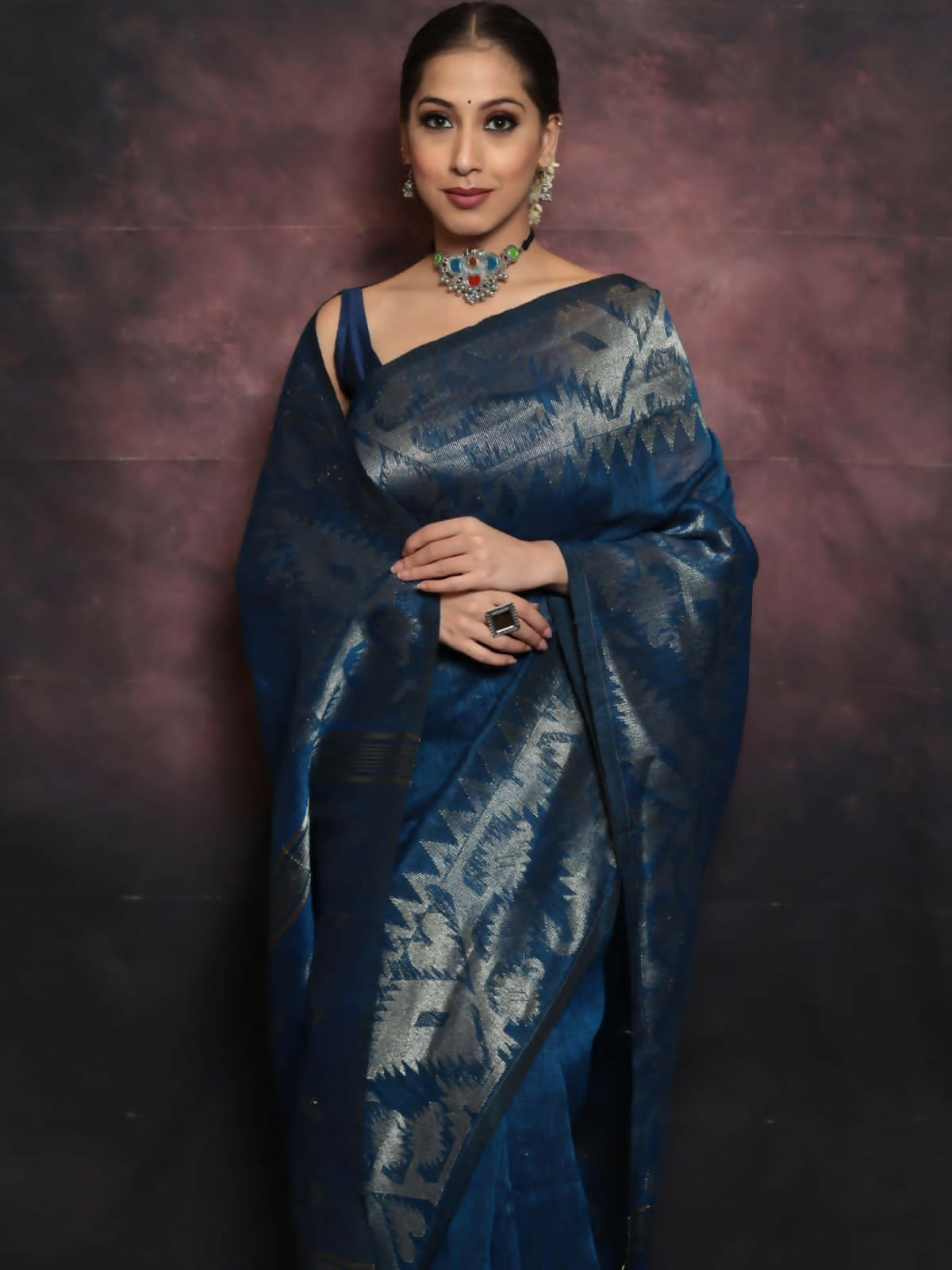 Exclusive Collection Deep Green Beautiful Linen Jamdani Saree - Swadesiicart