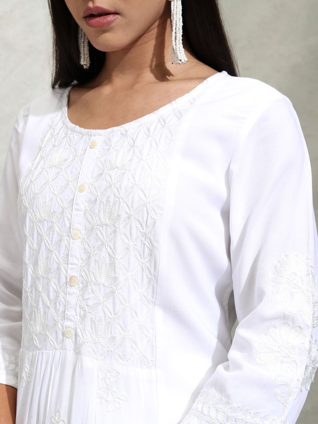 Vishudh White Floral Embroidered Thread Work Straight Kurta With Palazzos - Swadesiicart