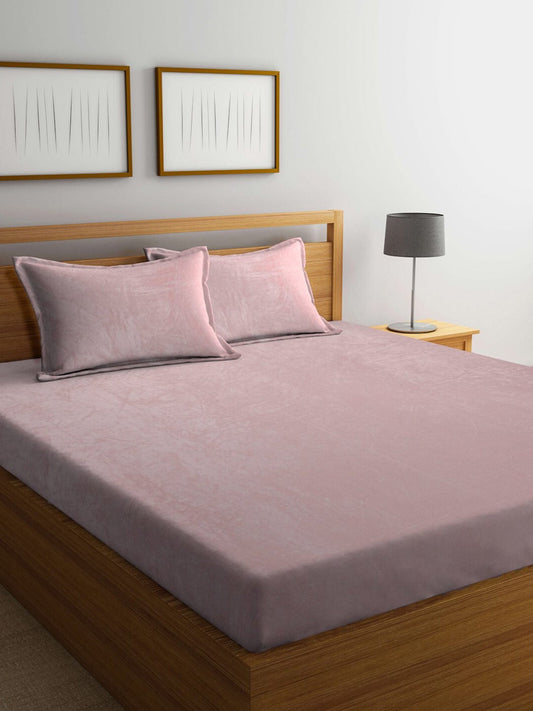 KLOTTHE Pink Woolen 300TC King Bedsheet Fitted Bedsheet With 2 Pillow Covers - Swadesiicart