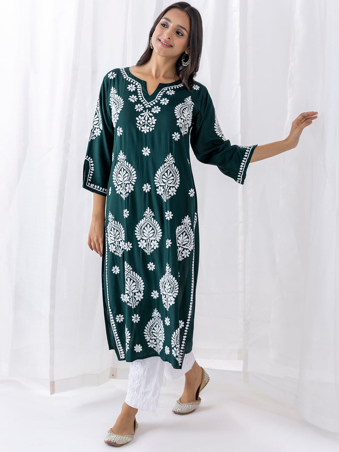 HOUSE OF KARI Chikankari Embroidered Straight Kurta | Swadesiicart