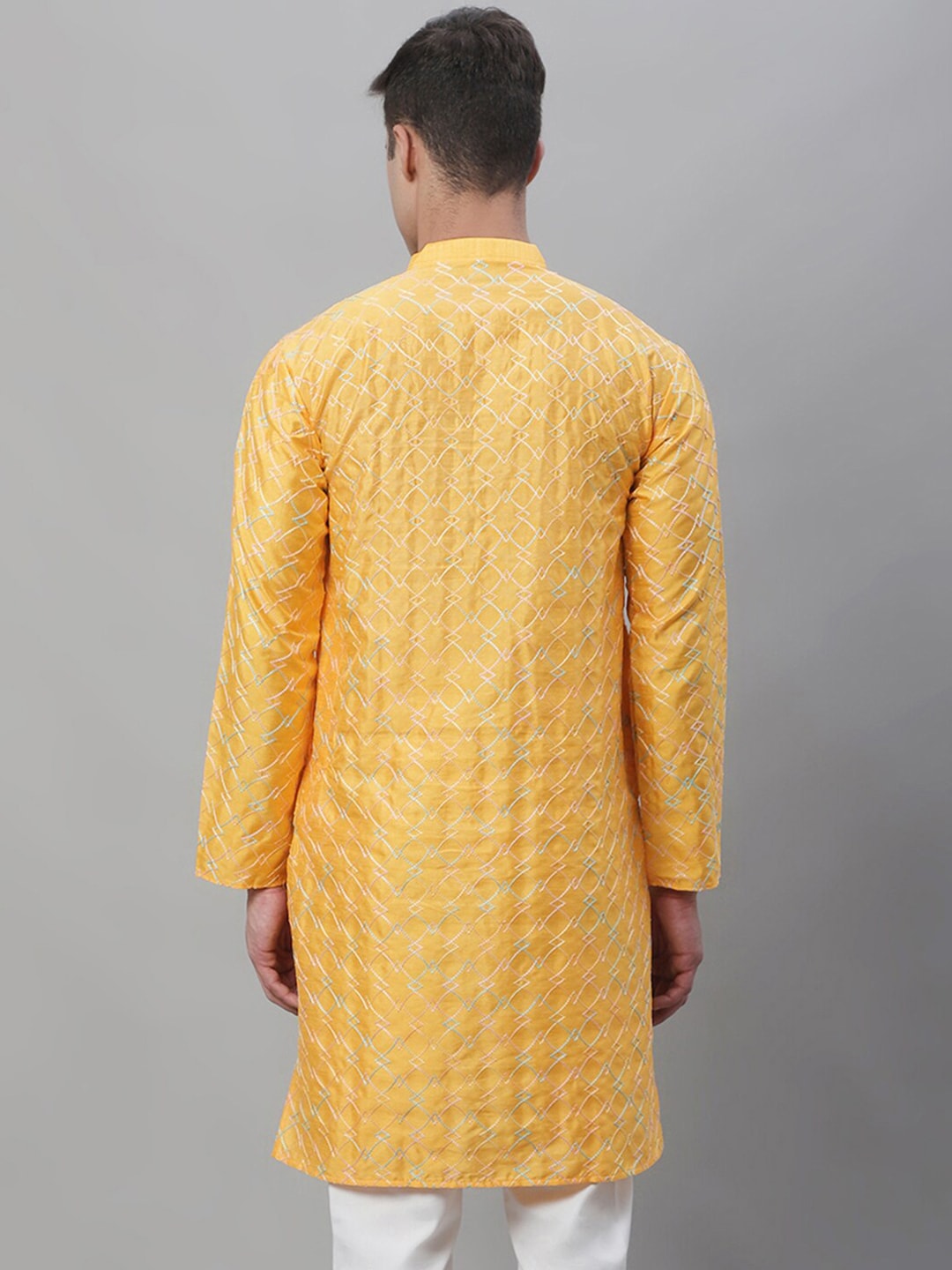 Sojanya Geometric Embroidered Thread Work Cotton Silk Kurta | Swadesiicart