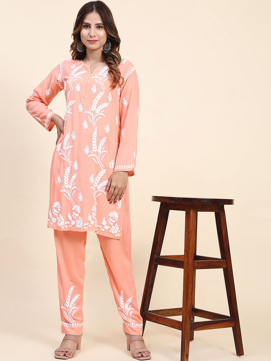 HOUSE OF KARI Floral Embroidered Chikankari Pure Cotton Kurta with Trousers | Swadesiicart