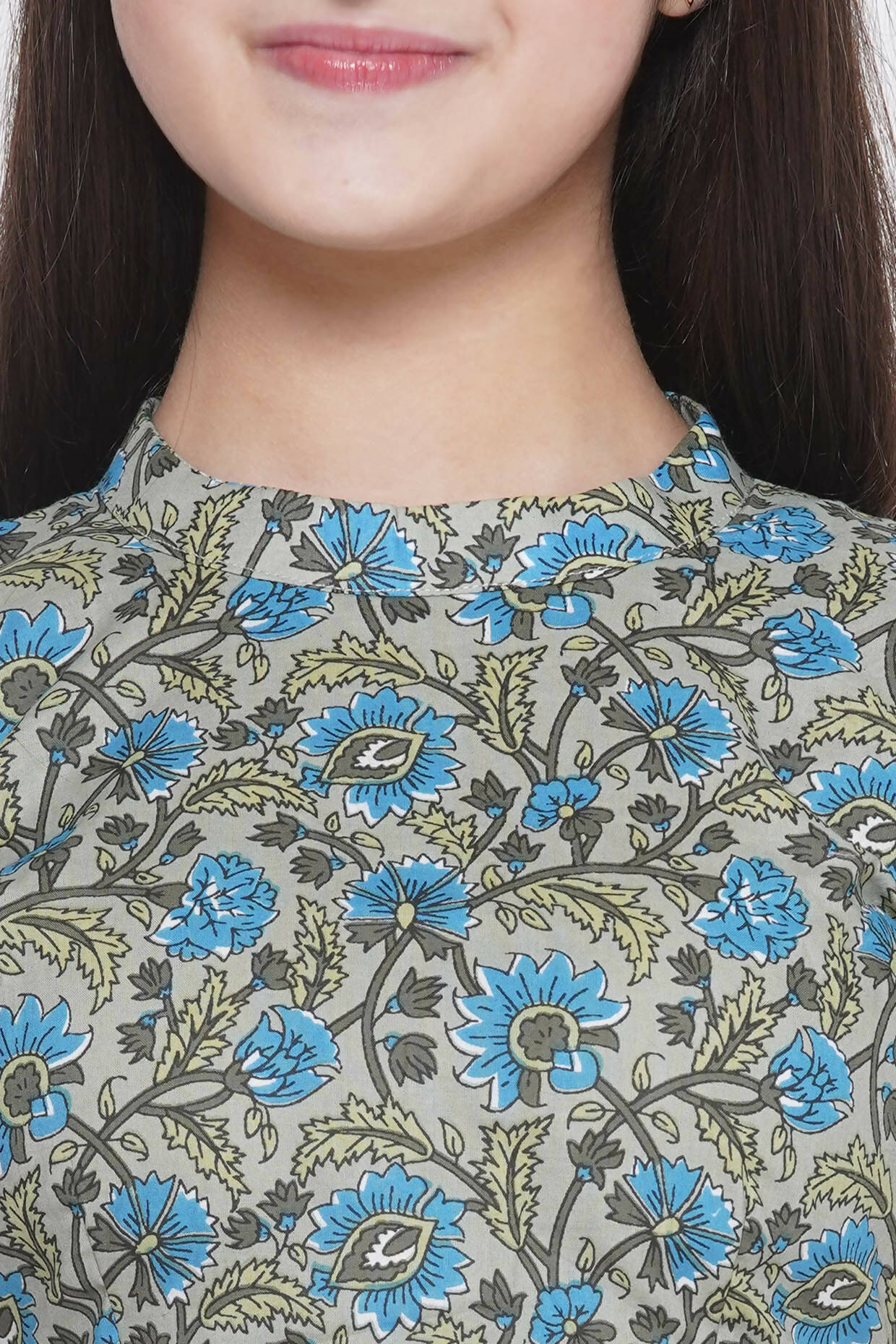 Little Bansi Floral Print Ready To Wear Saree And Floral Blouse - Blue | Swadesiicart