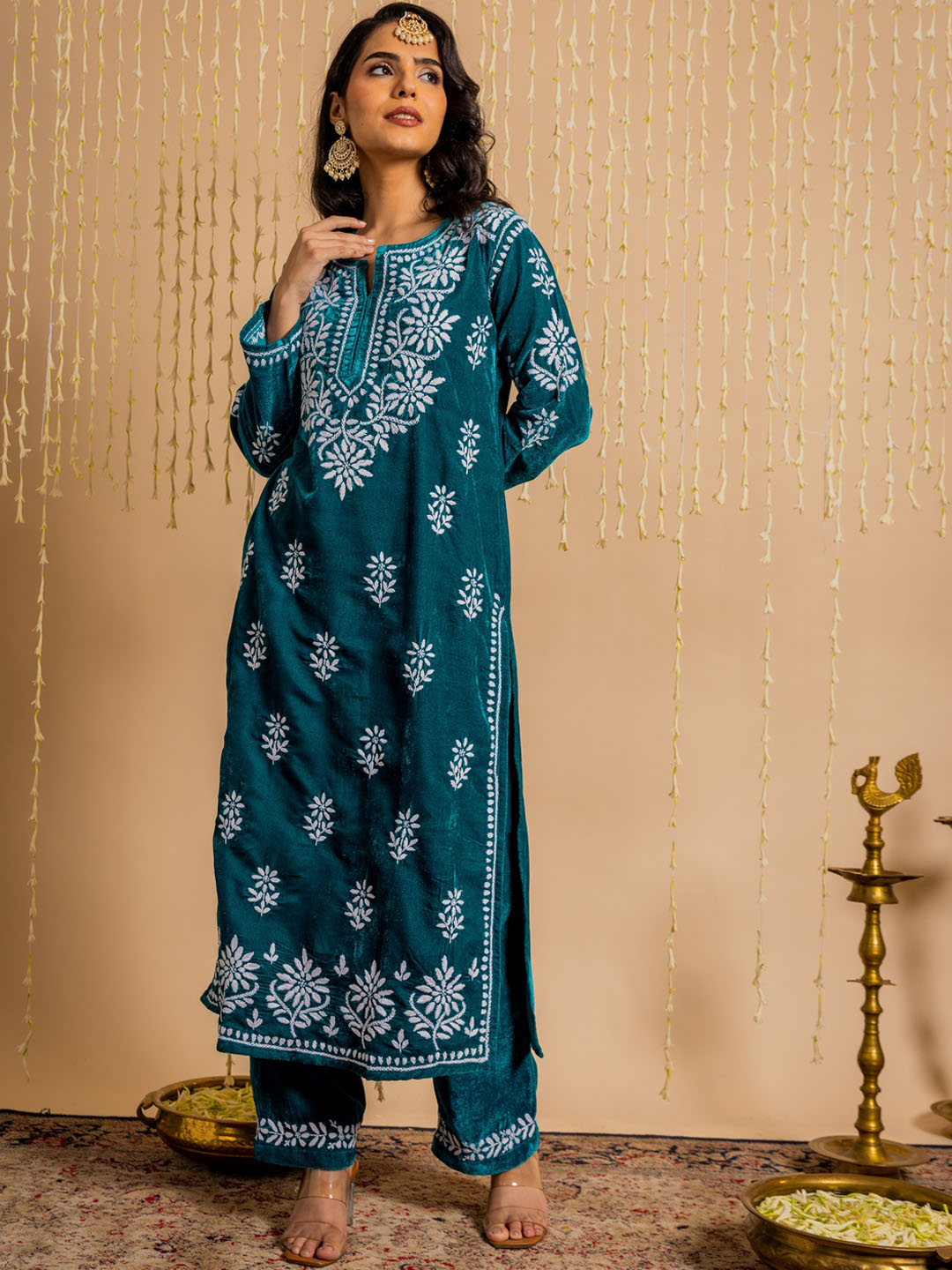 HOUSE OF KARI Ethnic Motifs Embroidered Chikankari Velvet Kurta With Trousers | Swadesiicart