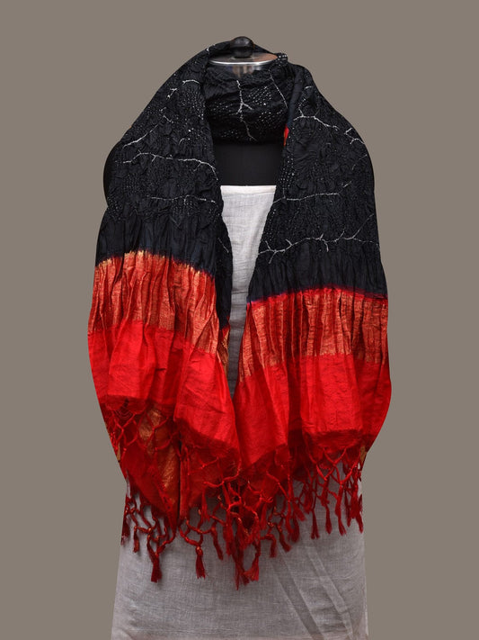 Black and Red Bandhani Kanchipuram Silk Handloom Dupatta with Leaves Design - Global Threads | Swadesiicart
