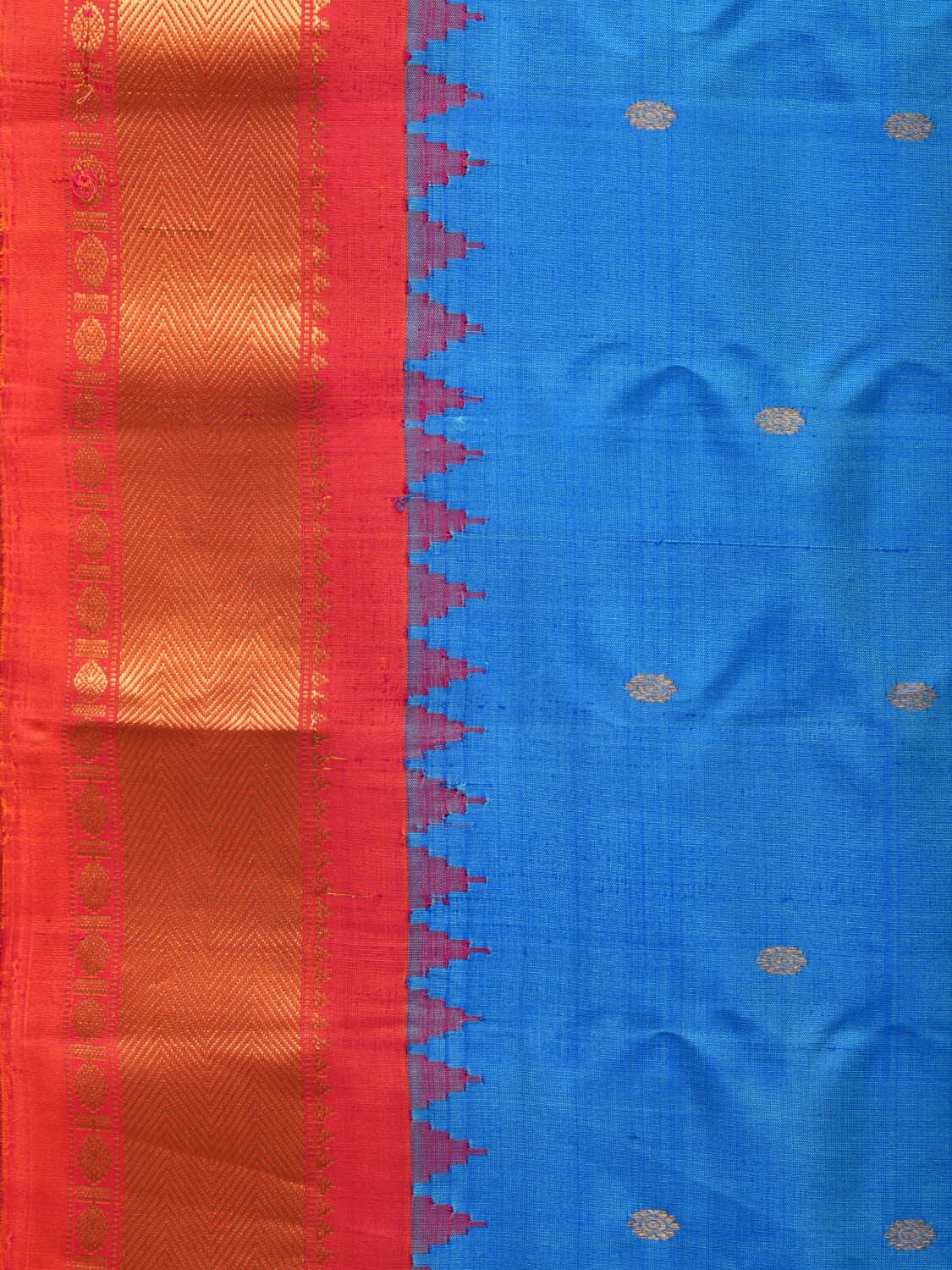 Blue and Red Gadwal Silk Handloom Saree with Mango Pallu Design - Global Threads | Swadesiicart