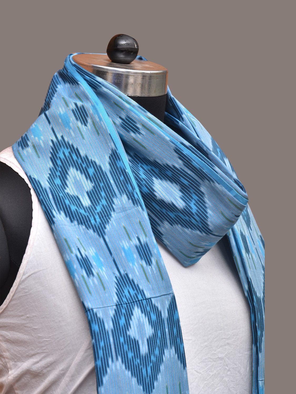 Blue Pochamaplly Ikat Cotton Handloom Dupatta with Grill Design - Global Threads | Swadesiicart